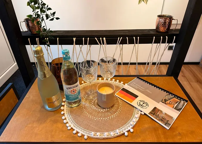 Altes Fischerhaus Bed & Bubbles 度假居 克莱沃